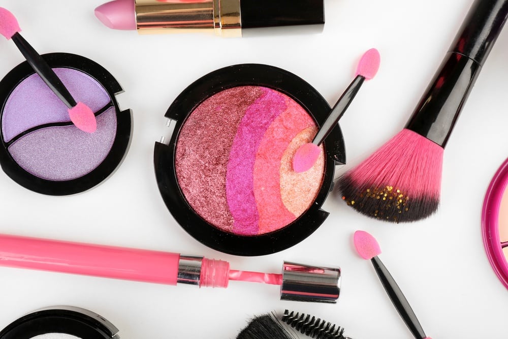 8 Makeup Memes Every Makeup Lover Will Understand