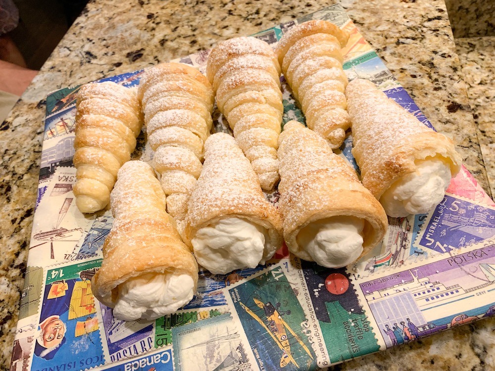 How to Make Puff Pastry Cream Horns (Easy Recipe!)